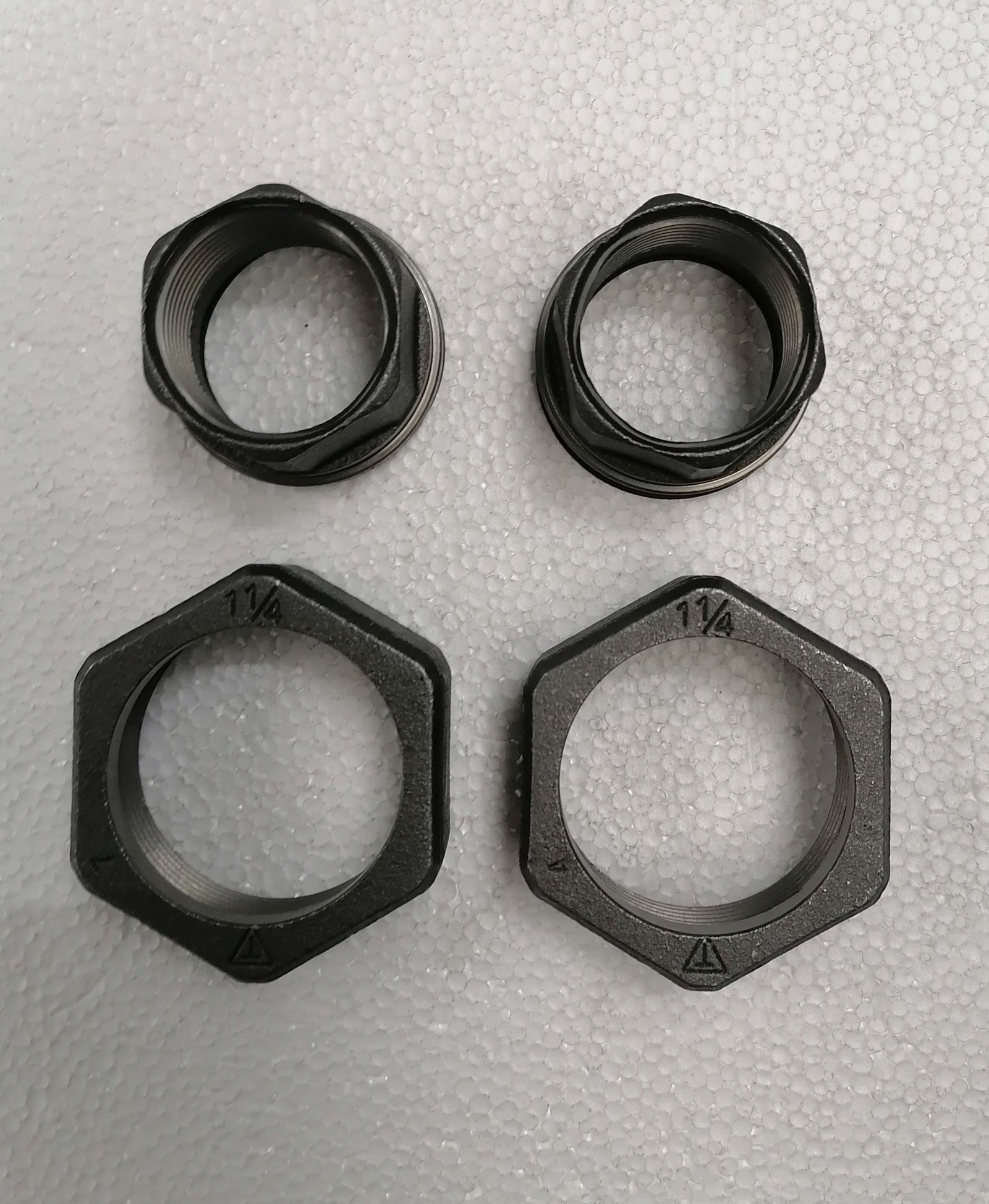 BOMBAS RECIRCULADORAS Par de Flanche Roscado R 1-1/4"